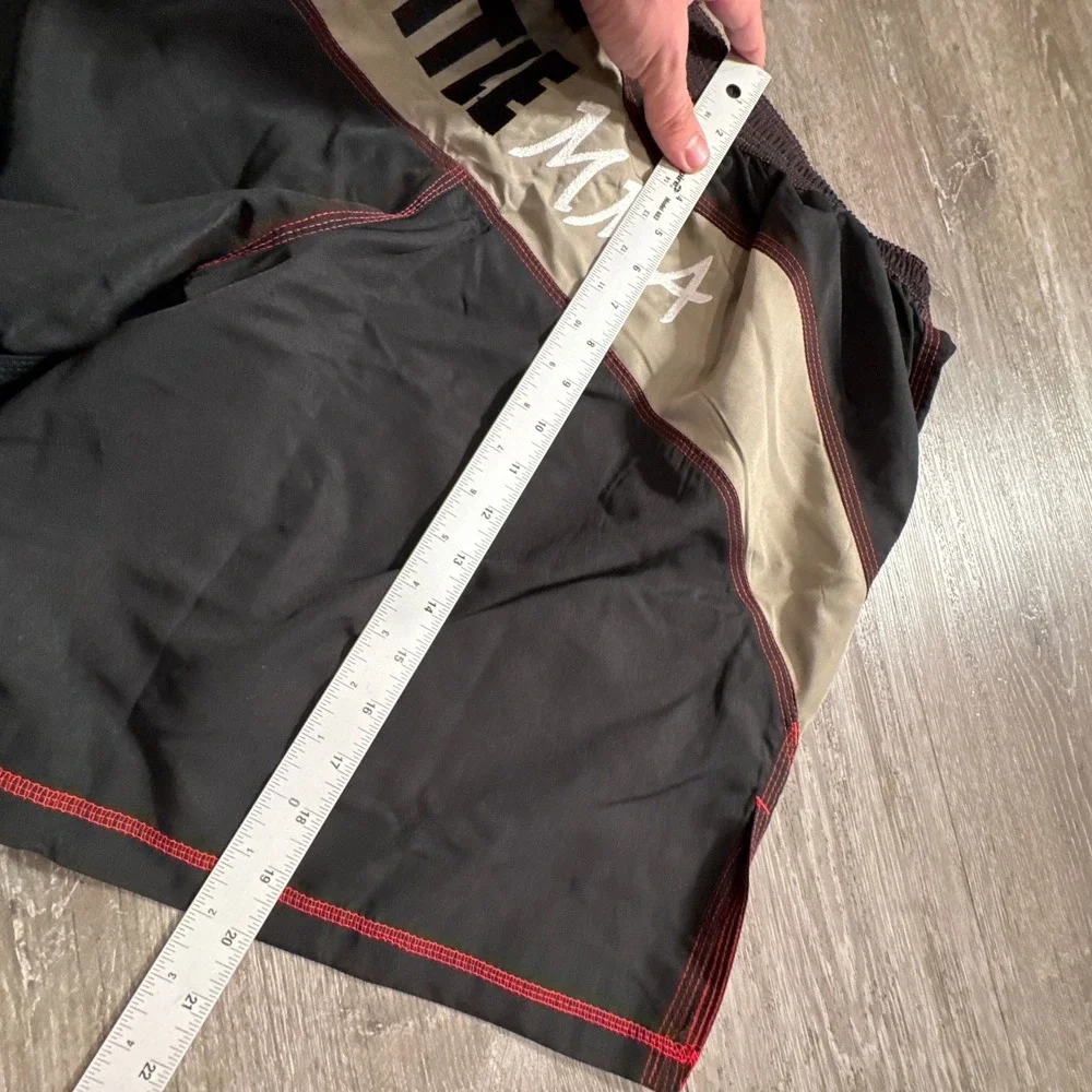 TITLE MMA Shorts Mens Large Black Fighting Performance Training Martial Arts